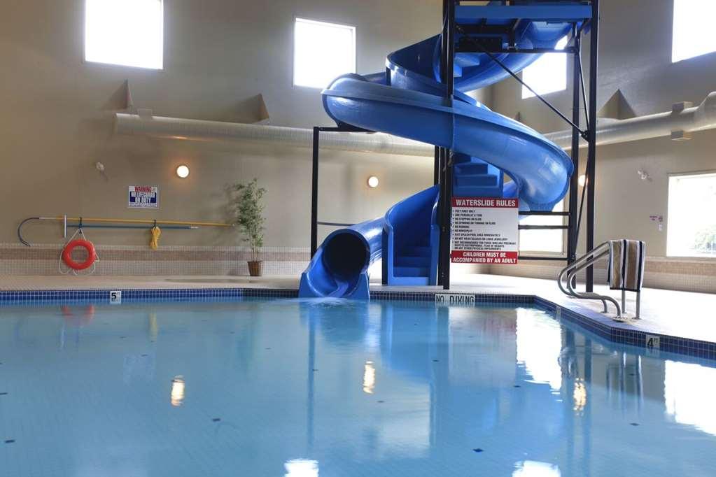 Pomeroy Inn And Suites Chetwynd Servis gambar