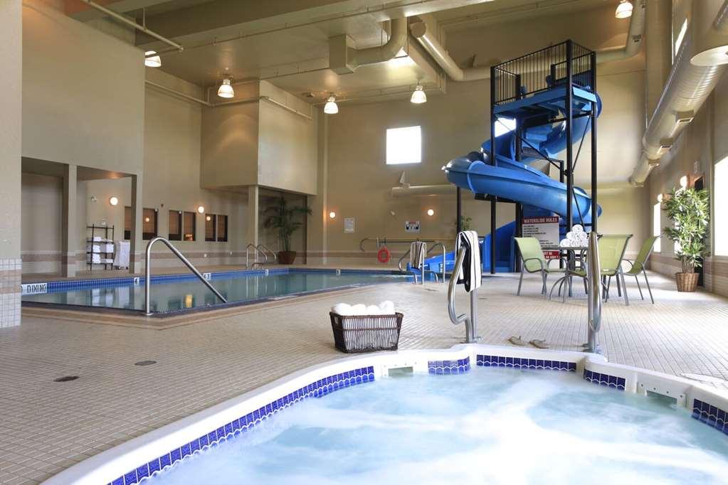 Pomeroy Inn And Suites Chetwynd Servis gambar