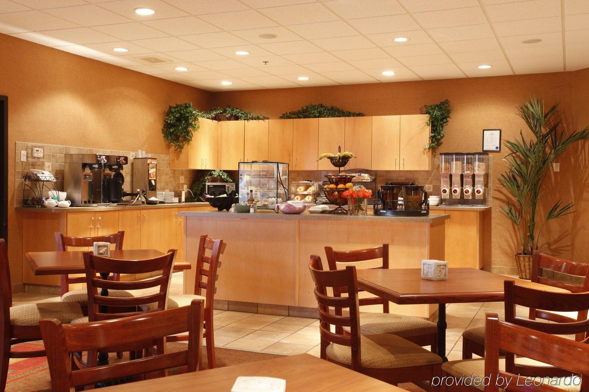 Pomeroy Inn And Suites Chetwynd Luaran gambar