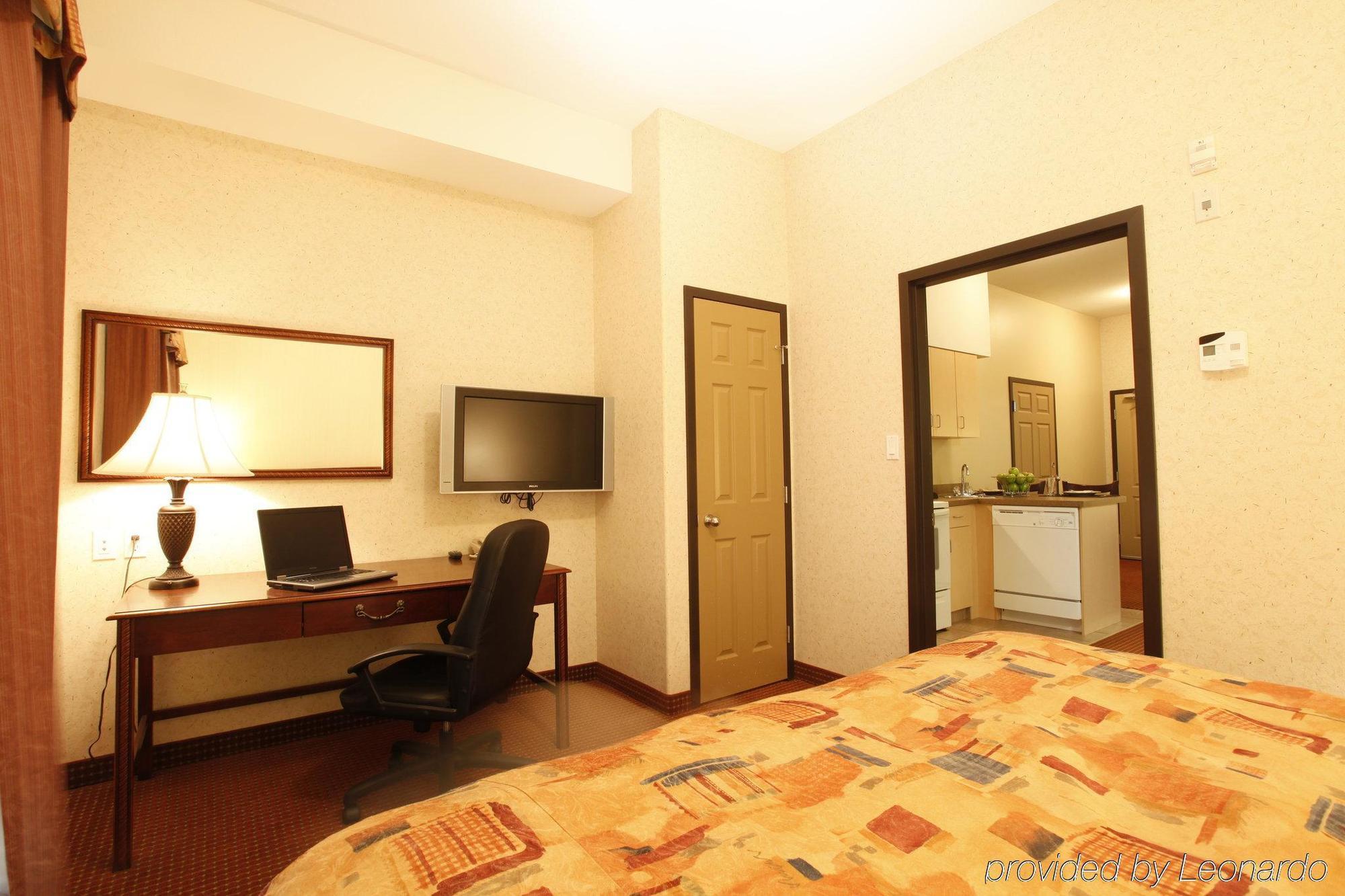 Pomeroy Inn And Suites Chetwynd Luaran gambar