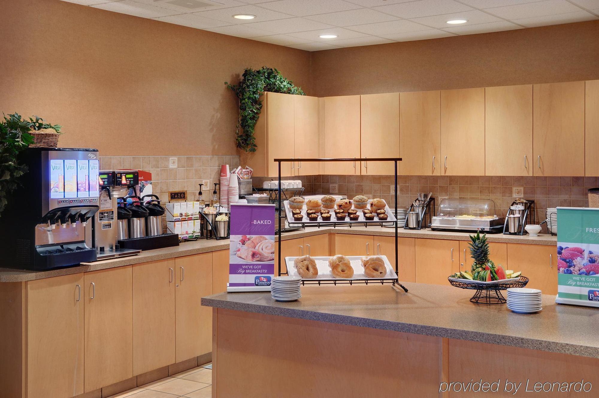 Pomeroy Inn And Suites Chetwynd Luaran gambar