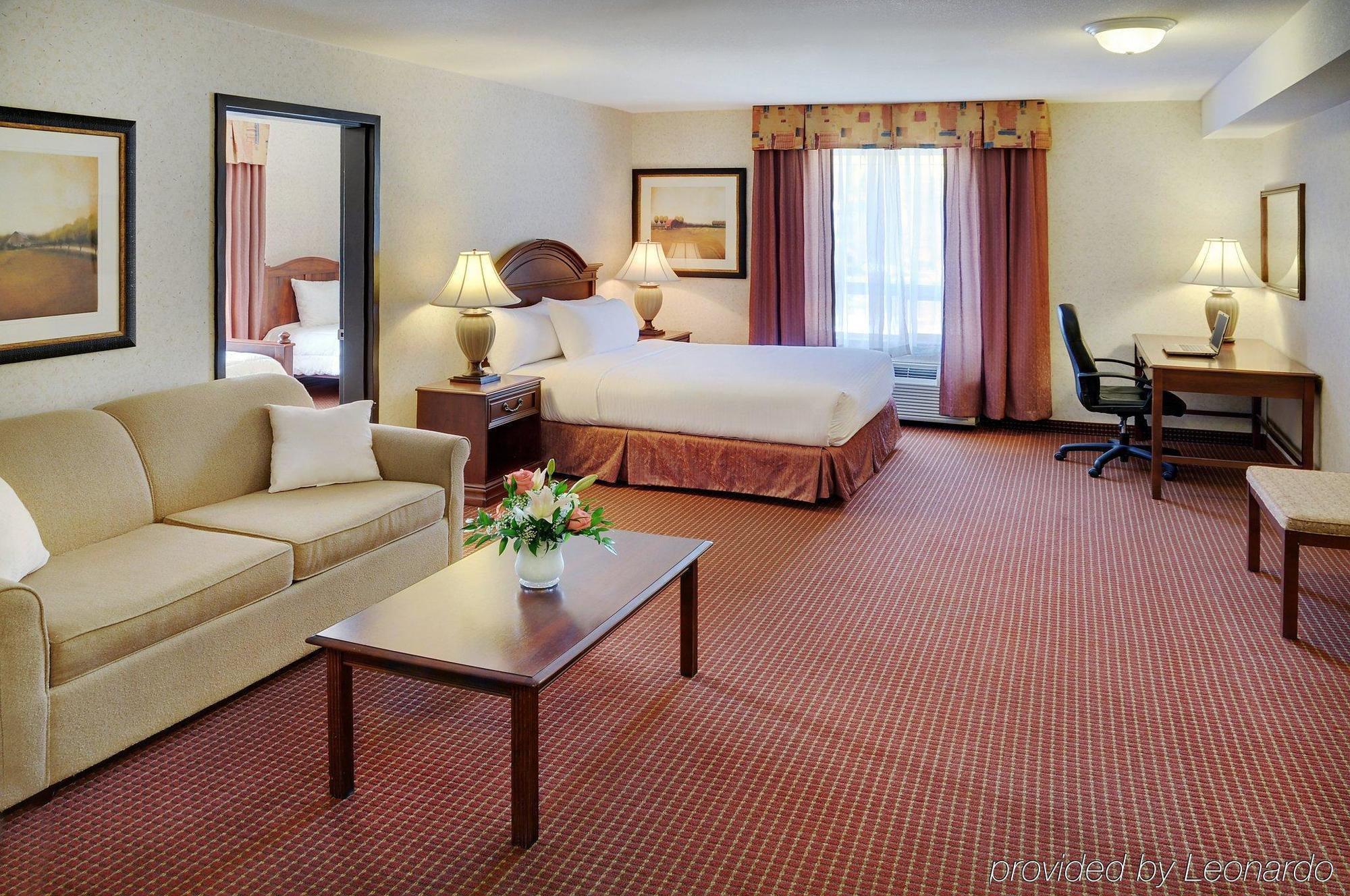 Pomeroy Inn And Suites Chetwynd Luaran gambar