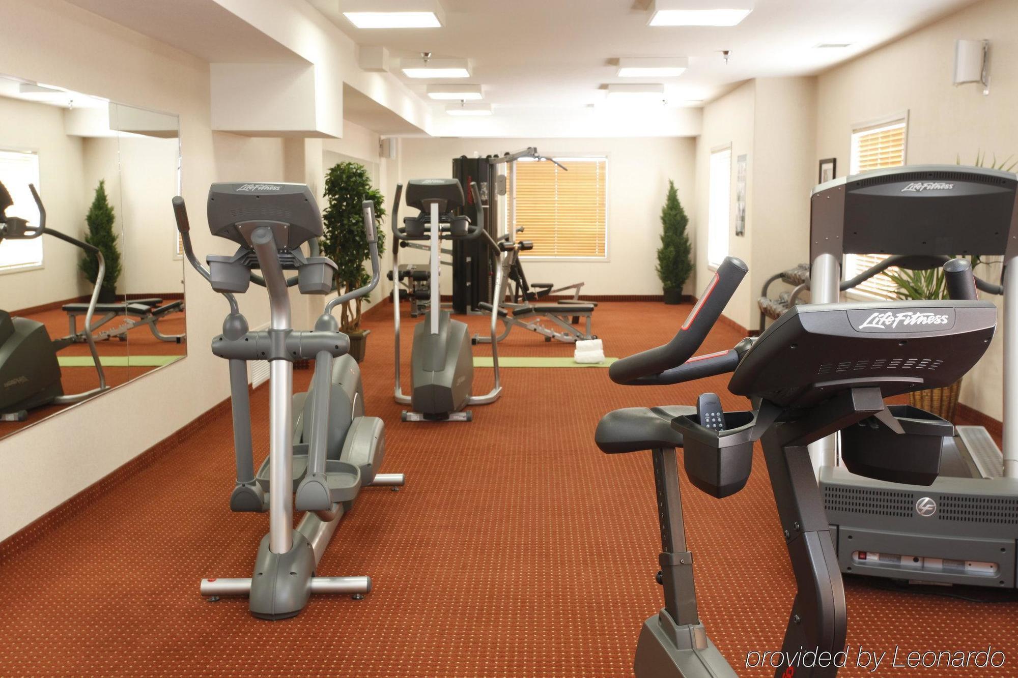 Pomeroy Inn And Suites Chetwynd Luaran gambar
