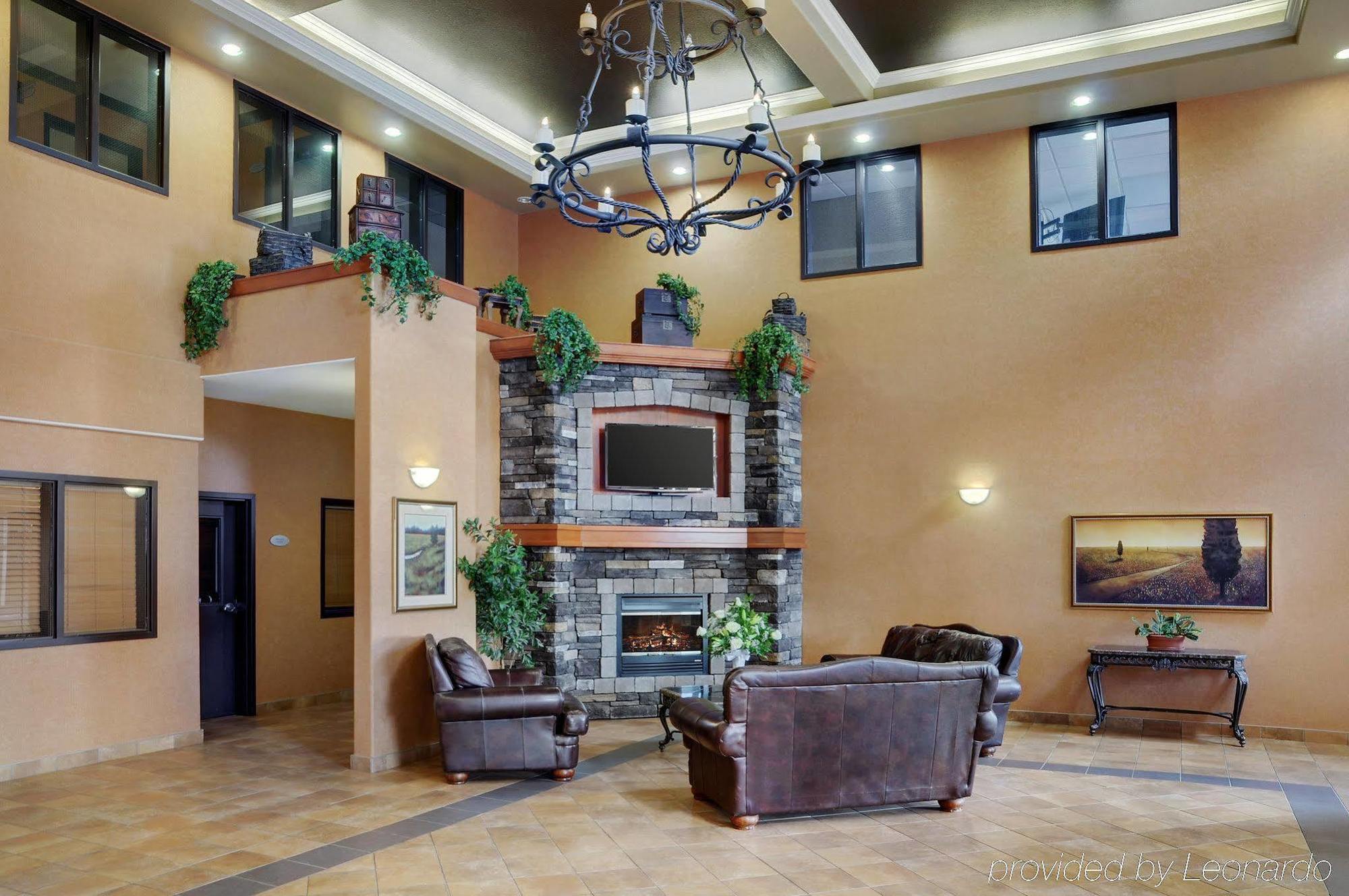 Pomeroy Inn And Suites Chetwynd Luaran gambar