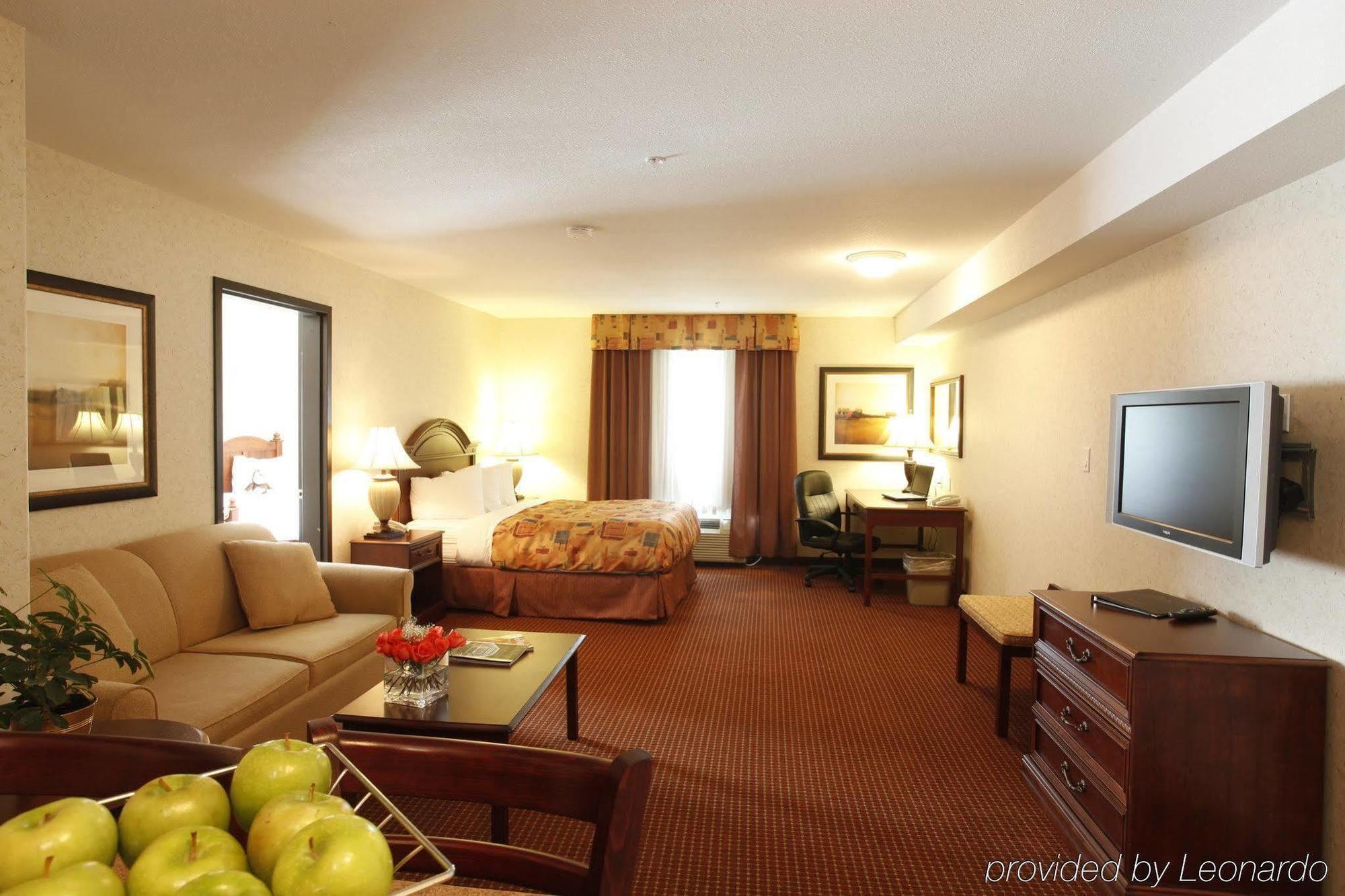 Pomeroy Inn And Suites Chetwynd Luaran gambar