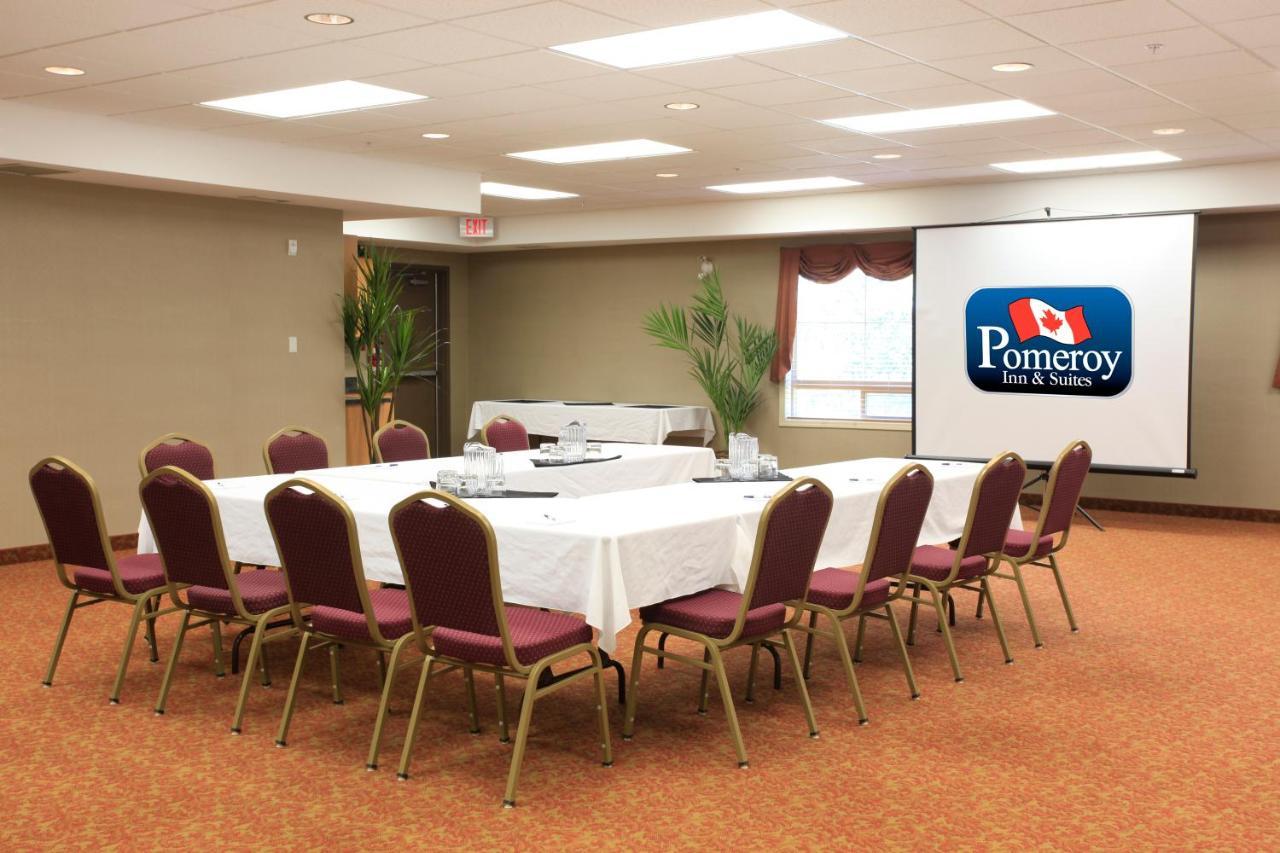 Pomeroy Inn And Suites Chetwynd Luaran gambar